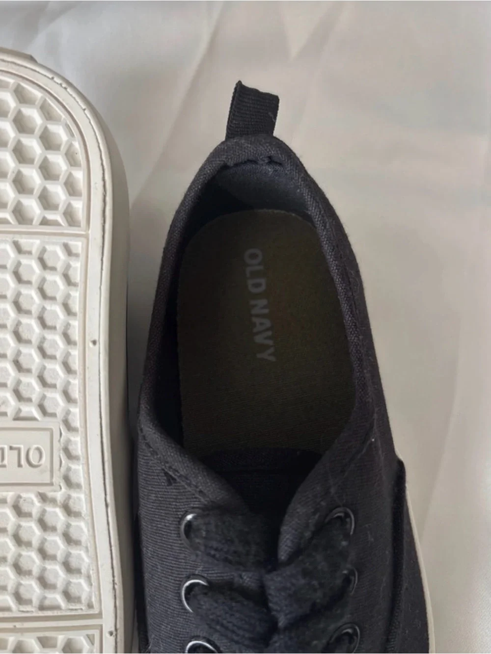 Old Navy Black Canvas Men's Low-Top Sneakers